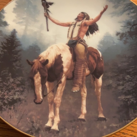 Hamilton Collection Collectors Plate - Picture 4 of 5